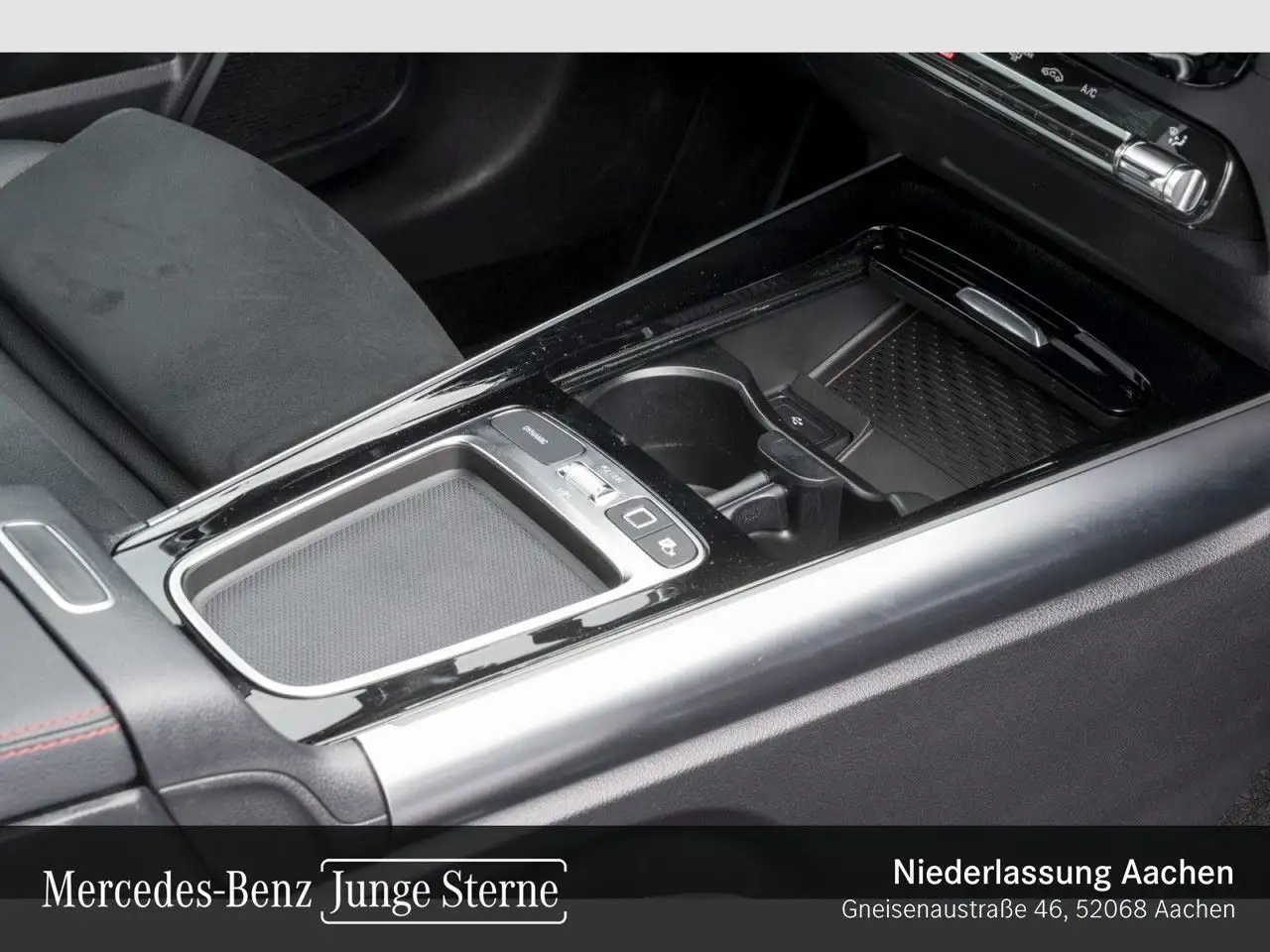 Mercedes-Benz GLA 220 4M AMG+NIGHT+360°+AHK+LED+19"+TOTW+8G — Vehicle gallery 16