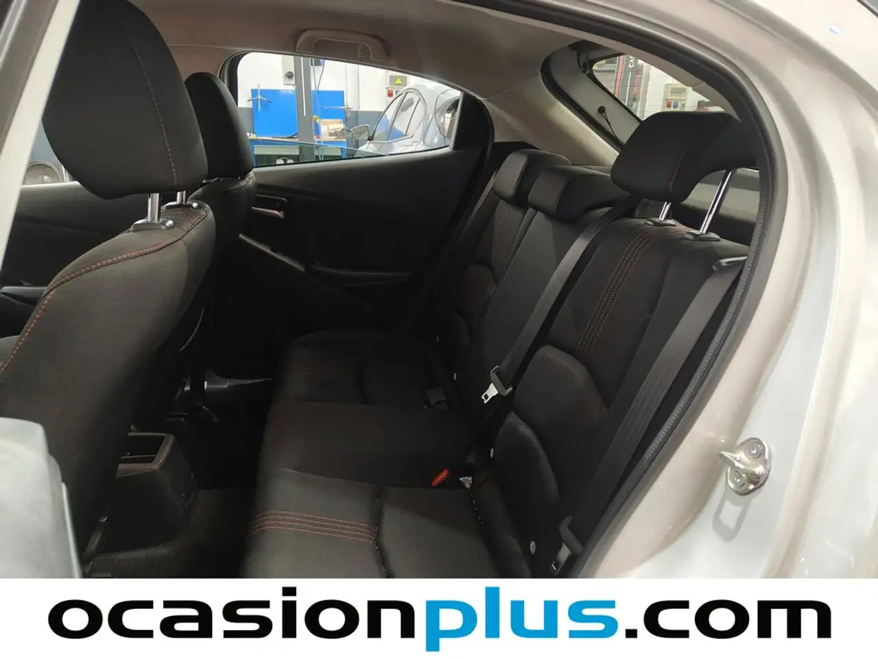 Mazda 2 1.5 e-Skyactiv G Homura 66kW — معرض صور السيارة 10