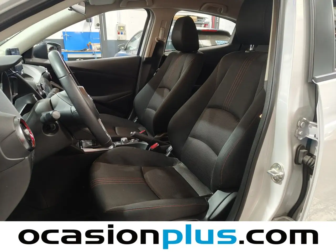 Mazda 2 1.5 e-Skyactiv G Homura 66kW — معرض صور السيارة 9