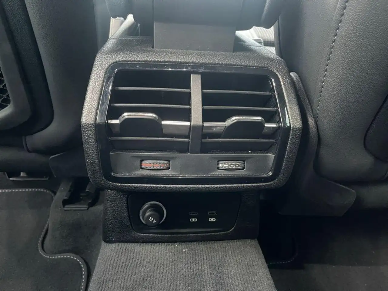 Audi Q3 35 TDI Genuine edition S tronic 110kW — Vehicle gallery 19