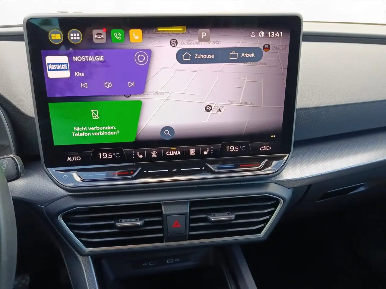 SEAT Leon 1.5 eTSI DSG Style Edition LED PDC+RFK ACC — Vehicle gallery 8