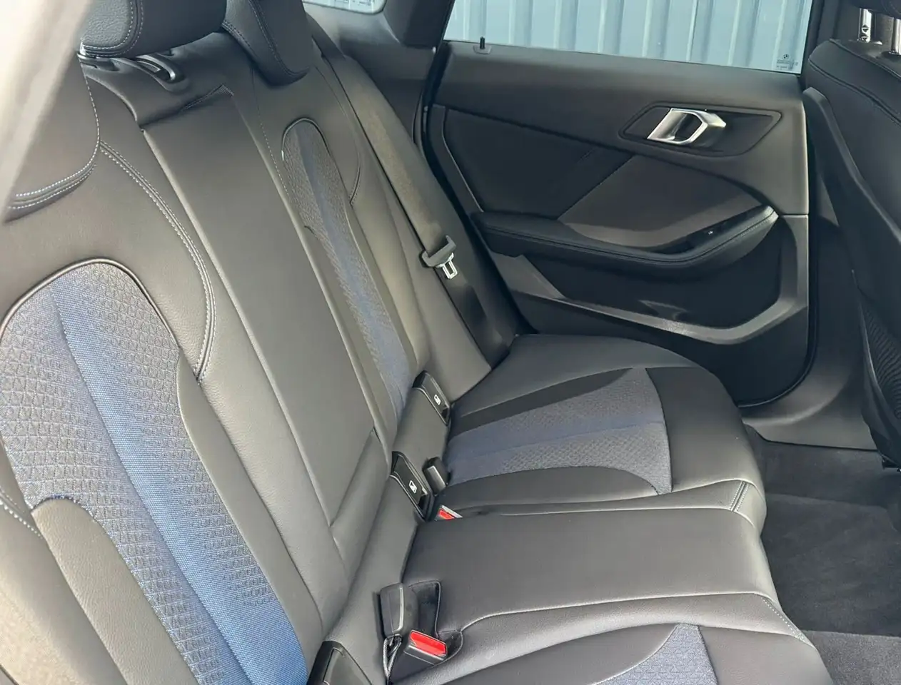 BMW 218 218i Aut Gran Coupe M SPORT /HarmKard/getöScheib — Vehicle gallery 15