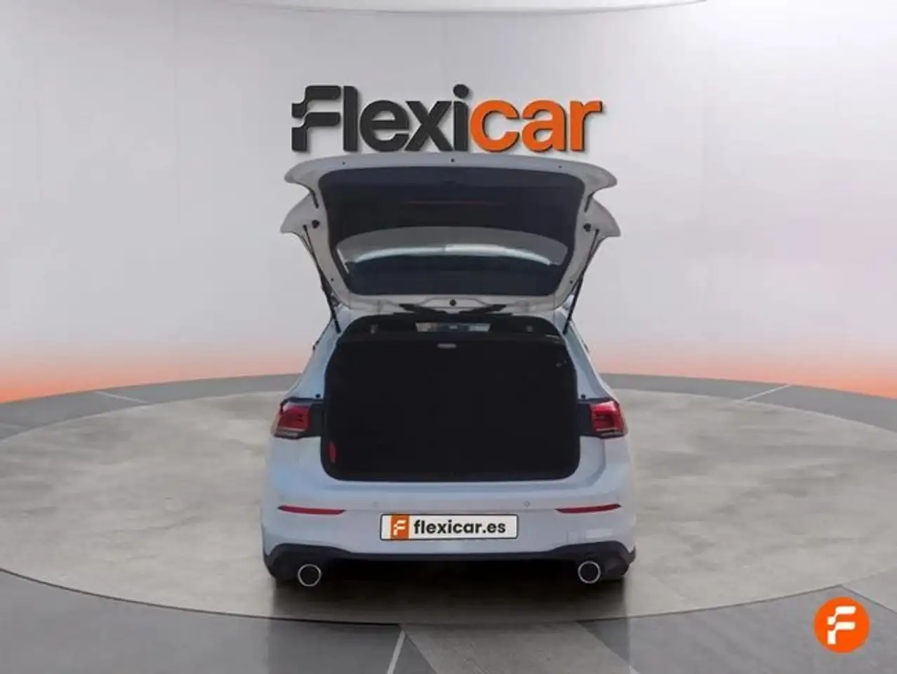 Volkswagen Golf GTI 2.0 TSI DSG 180kW — Galería del vehículo 8