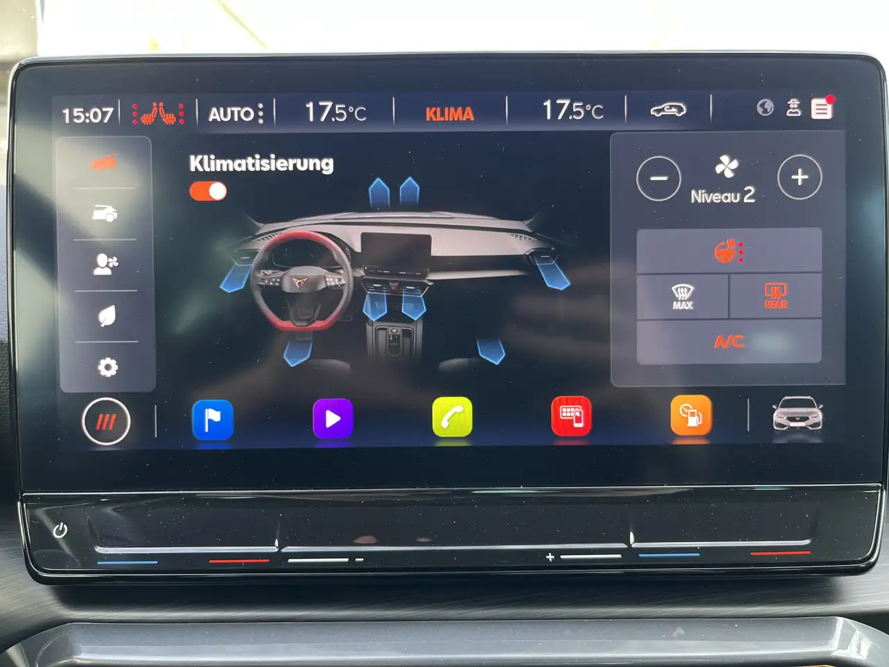 CUPRA Leon SP 2.0 TSI DSG VZ 4Drive 175€ m.20% Anz. Navi AC — معرض صور السيارة 24