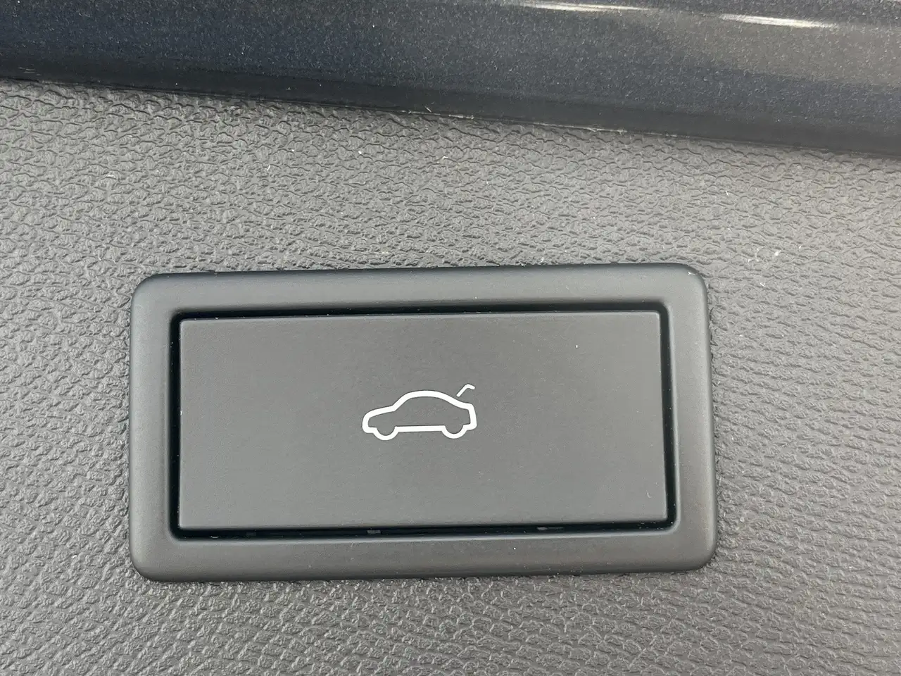 CUPRA Leon SP 2.0 TSI DSG VZ 4Drive 175€ m.20% Anz. Navi AC — معرض صور السيارة 29