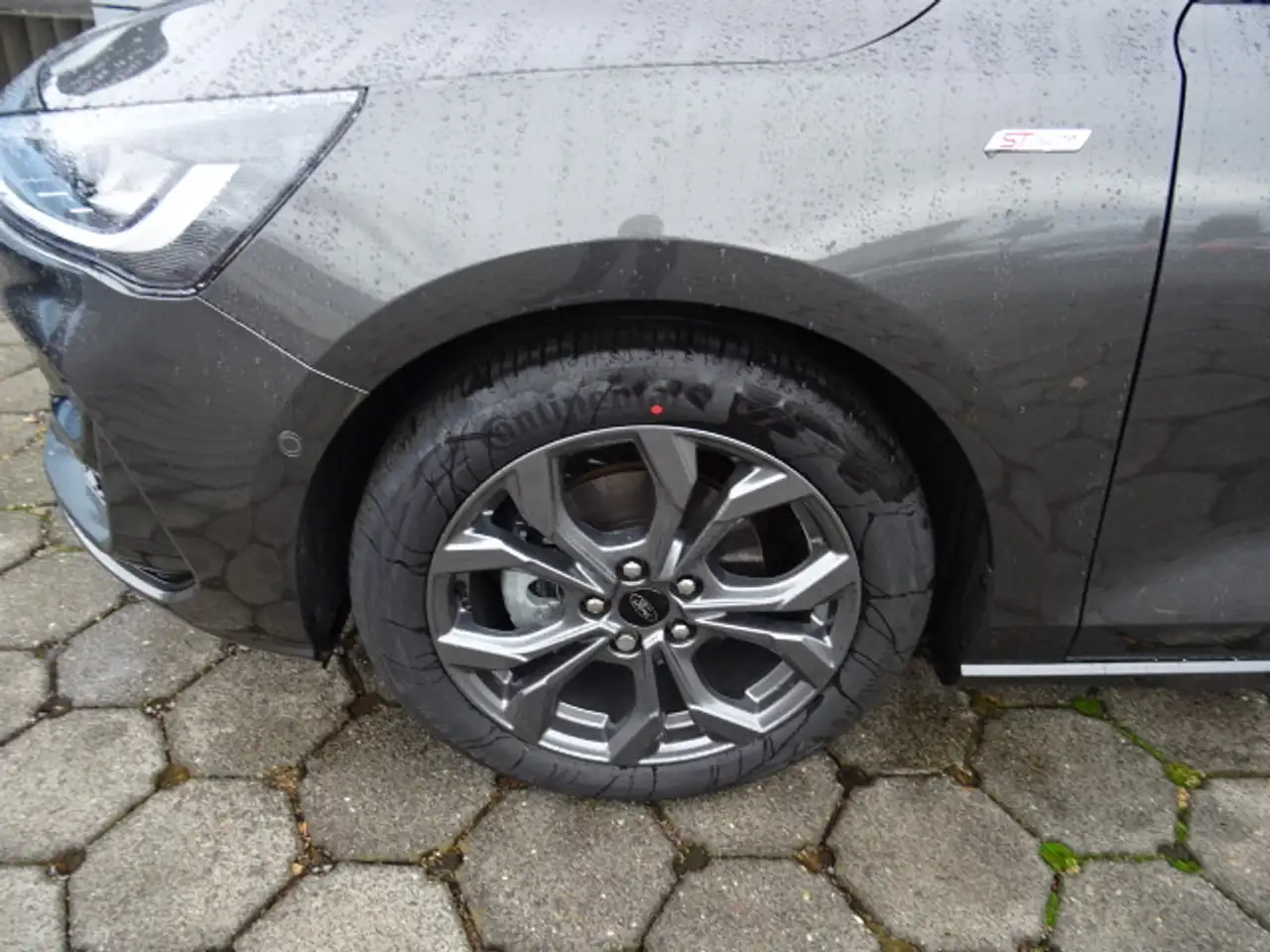 Ford Focus 1.0 Ecoboost Hybrid Turnier ST-Line Autom. — معرض صور السيارة 15
