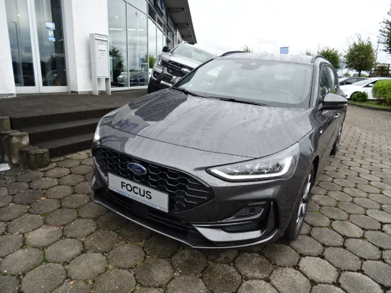 Ford Focus 1.0 Ecoboost Hybrid Turnier ST-Line Autom. — Waldbrunn