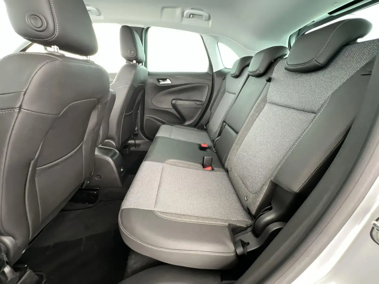 Opel Crossland Elegance 1.2*NAVI*RFK*PDC*uvm — Galería del vehículo 8