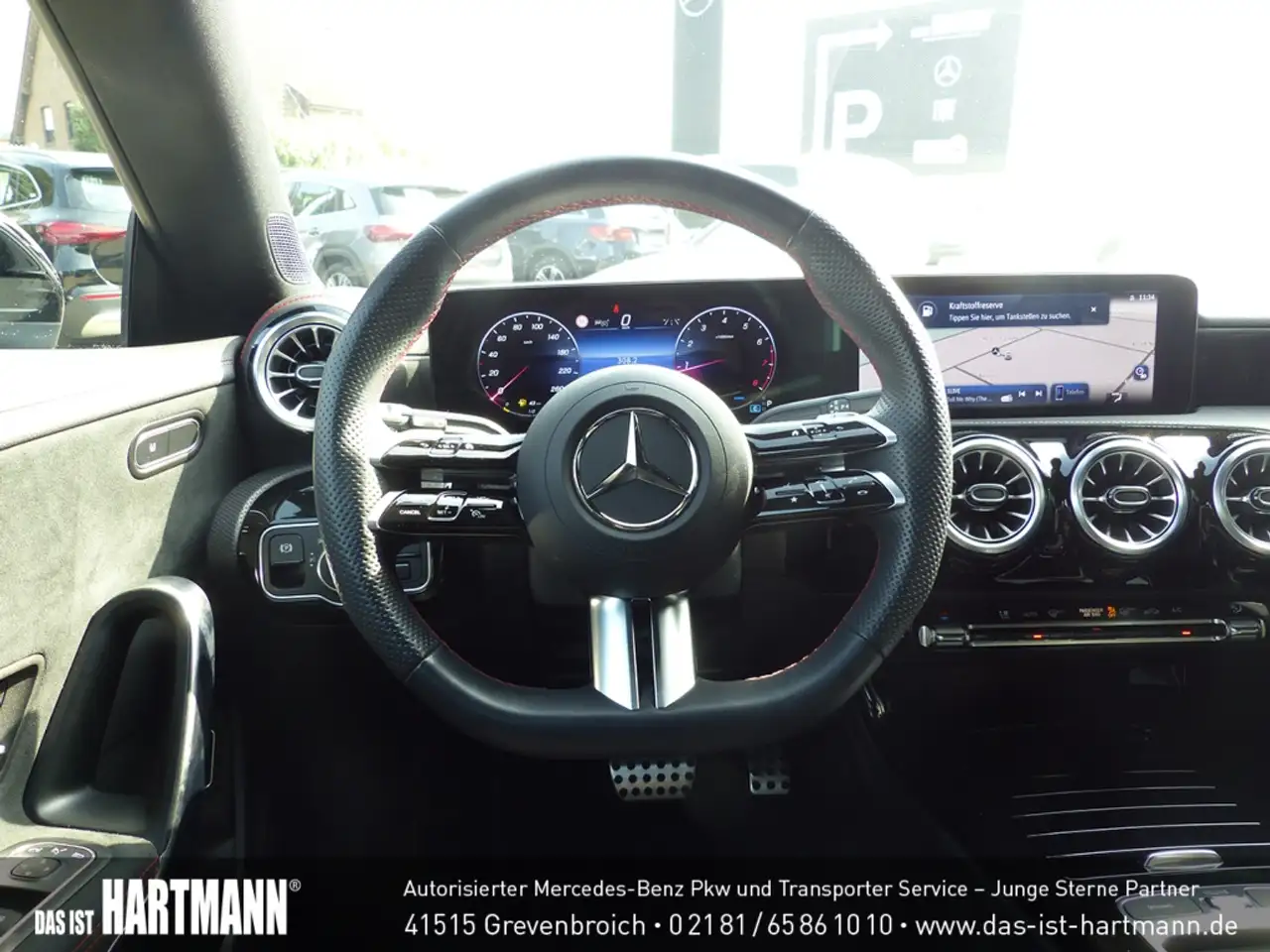 Mercedes-Benz CLA 180 SB AMG PLUS+AHK+TOTWINKEL+RF.-KAMERA+LED — معرض صور السيارة 8
