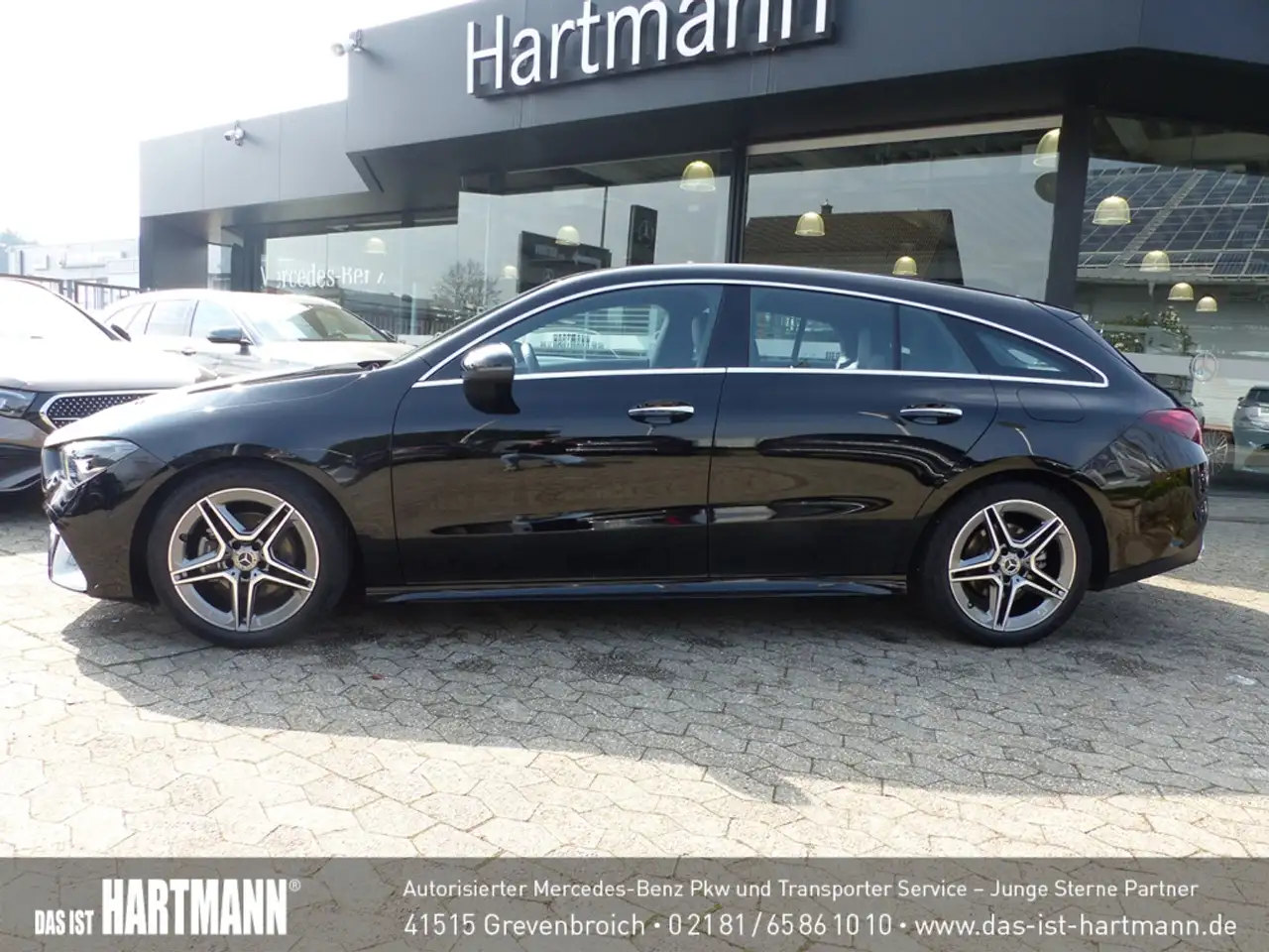 Mercedes-Benz CLA 180 SB AMG PLUS+AHK+TOTWINKEL+RF.-KAMERA+LED — معرض صور السيارة 2