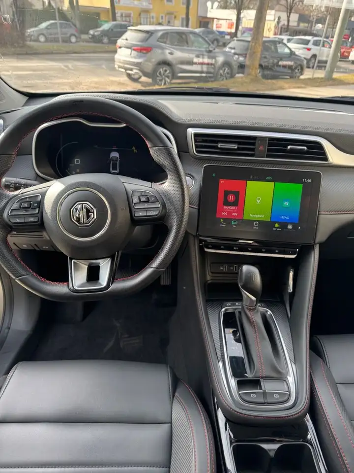 MG ZS Luxury *AUTOMATIK* — Vehicle gallery 11