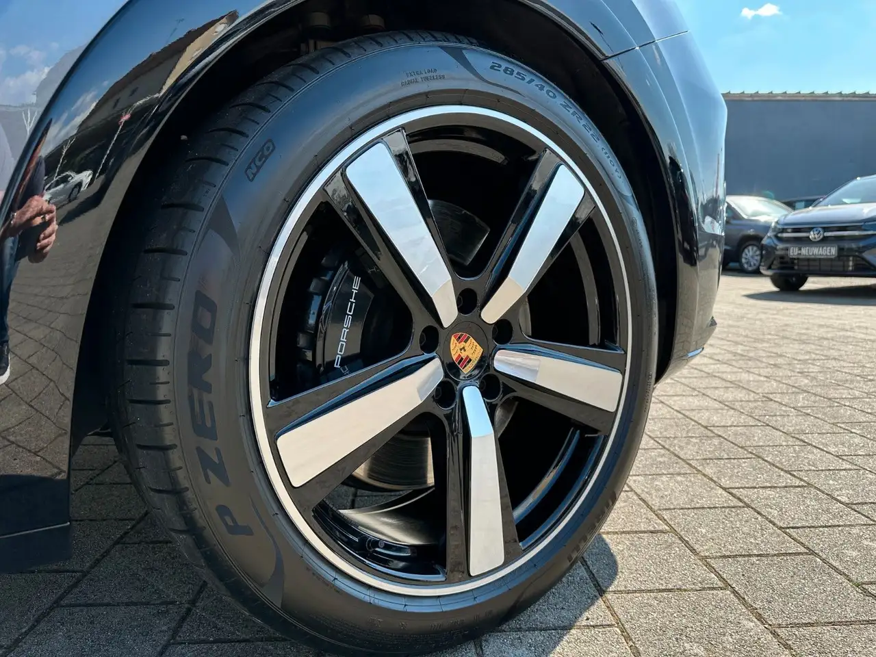 Porsche Cayenne GTS Coupé DE-FZG STHZG HEAD-UP AHK MWST — Vehicle gallery 5