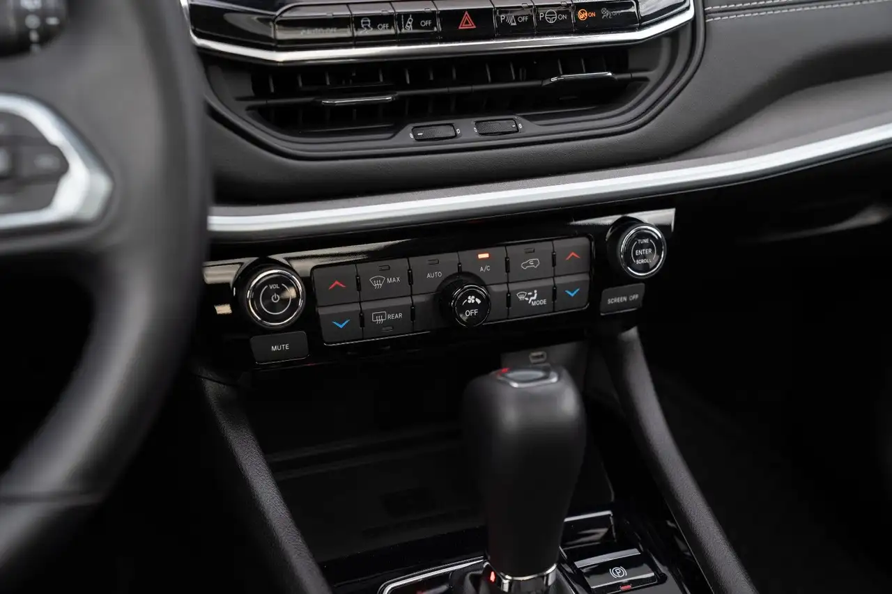 Jeep Compass Limited Plug-In-Hybrid 4WD*LED*PANO*CAM* — معرض صور السيارة 24