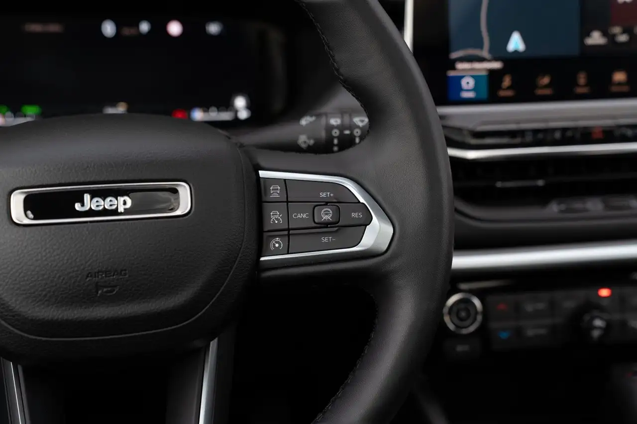 Jeep Compass Limited Plug-In-Hybrid 4WD*LED*PANO*CAM* — معرض صور السيارة 22