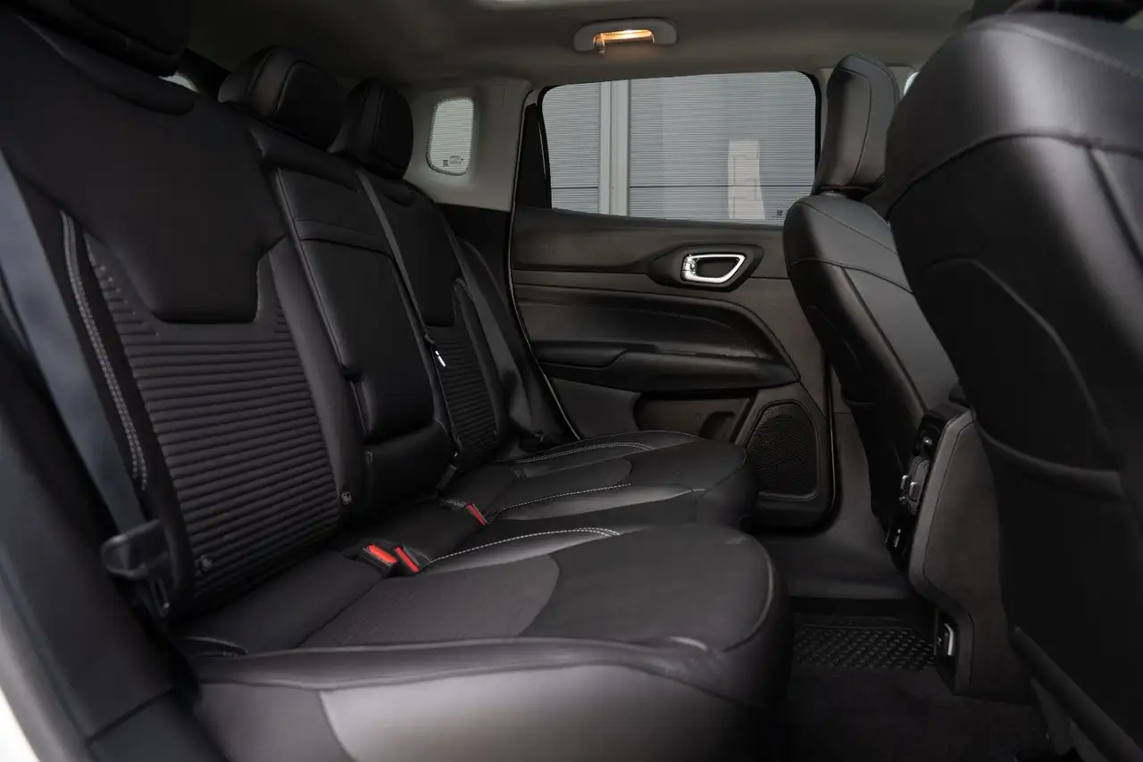 Jeep Compass Limited Plug-In-Hybrid 4WD*LED*PANO*CAM* — معرض صور السيارة 30