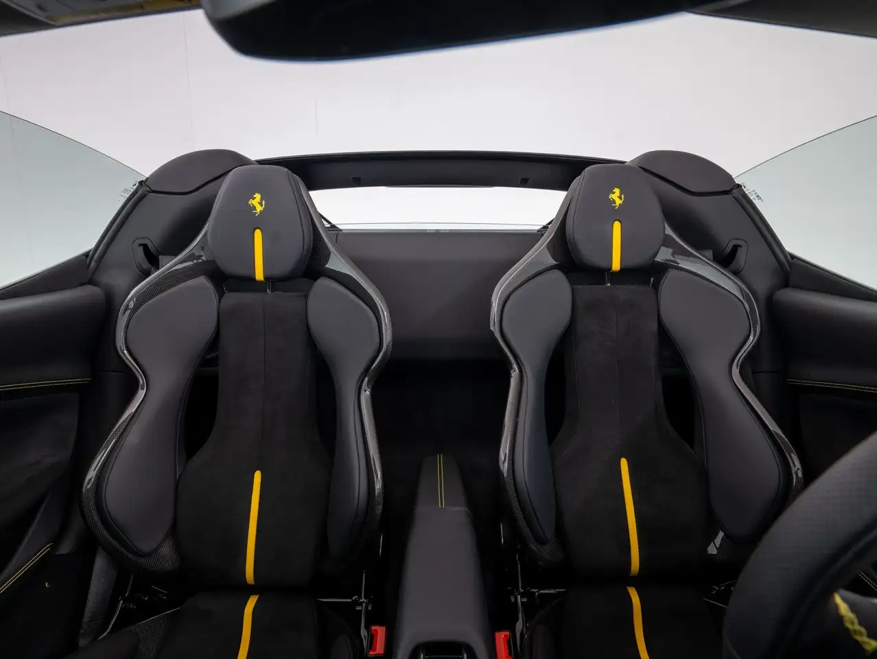 Ferrari 296 GTS — Vehicle gallery 10