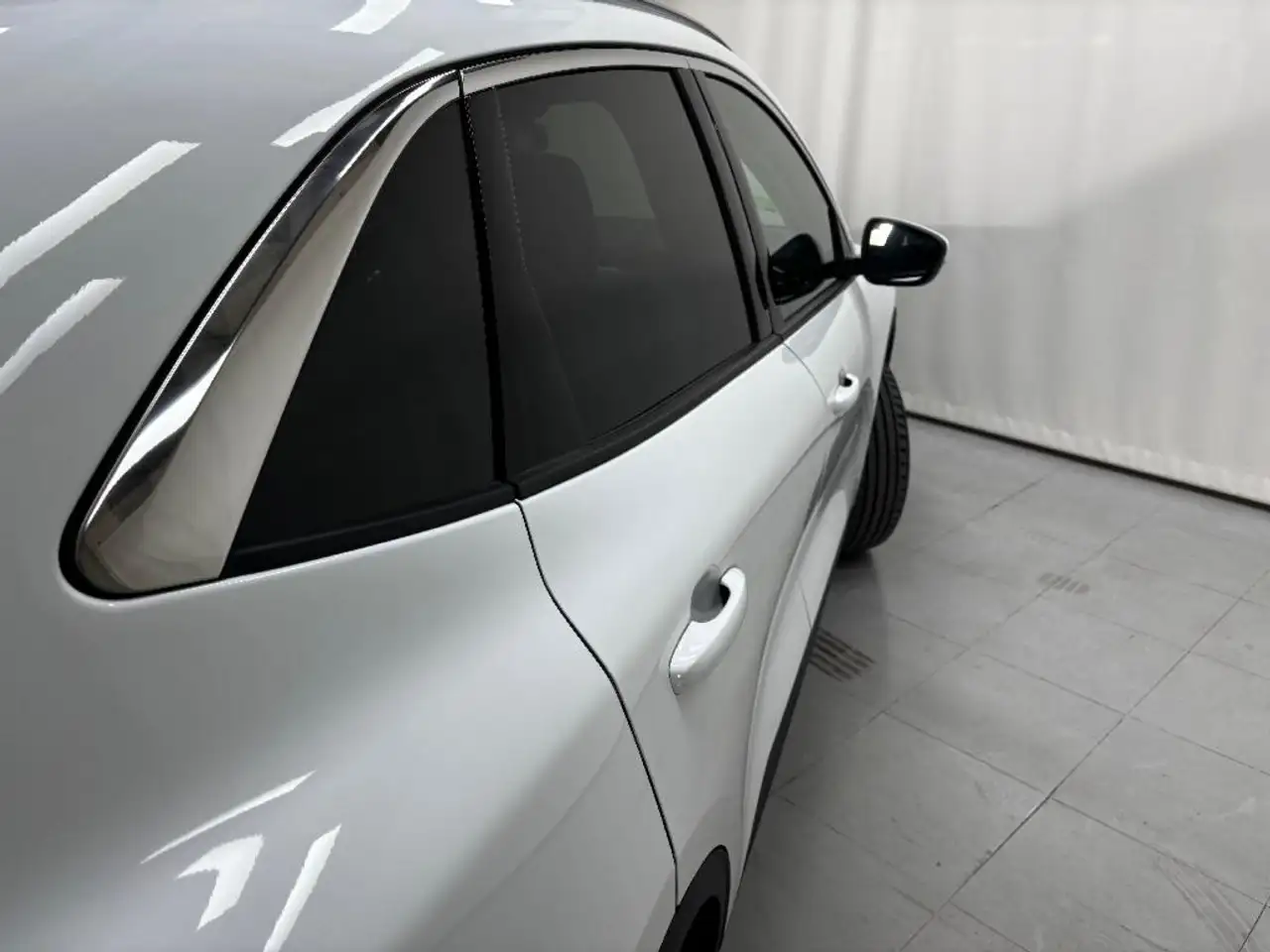 Ford Kuga ST LINE 2.5 DURATEC 190CV HIBRIDO SEMINUEVO — Vehicle gallery 21