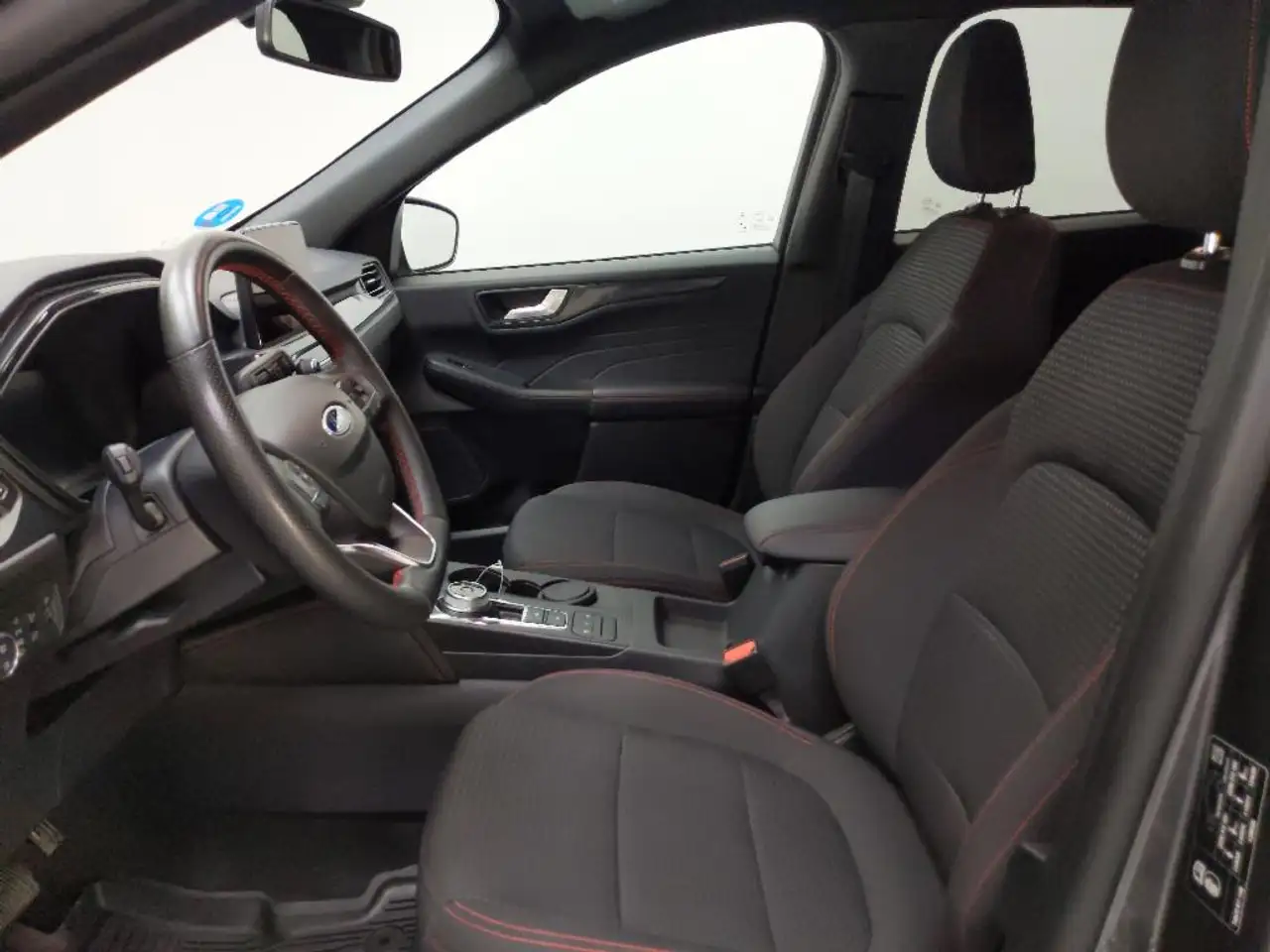Ford Kuga ST LINE 2.5 DURATEC 190CV HIBRIDO SEMINUEVO — Vehicle gallery 26