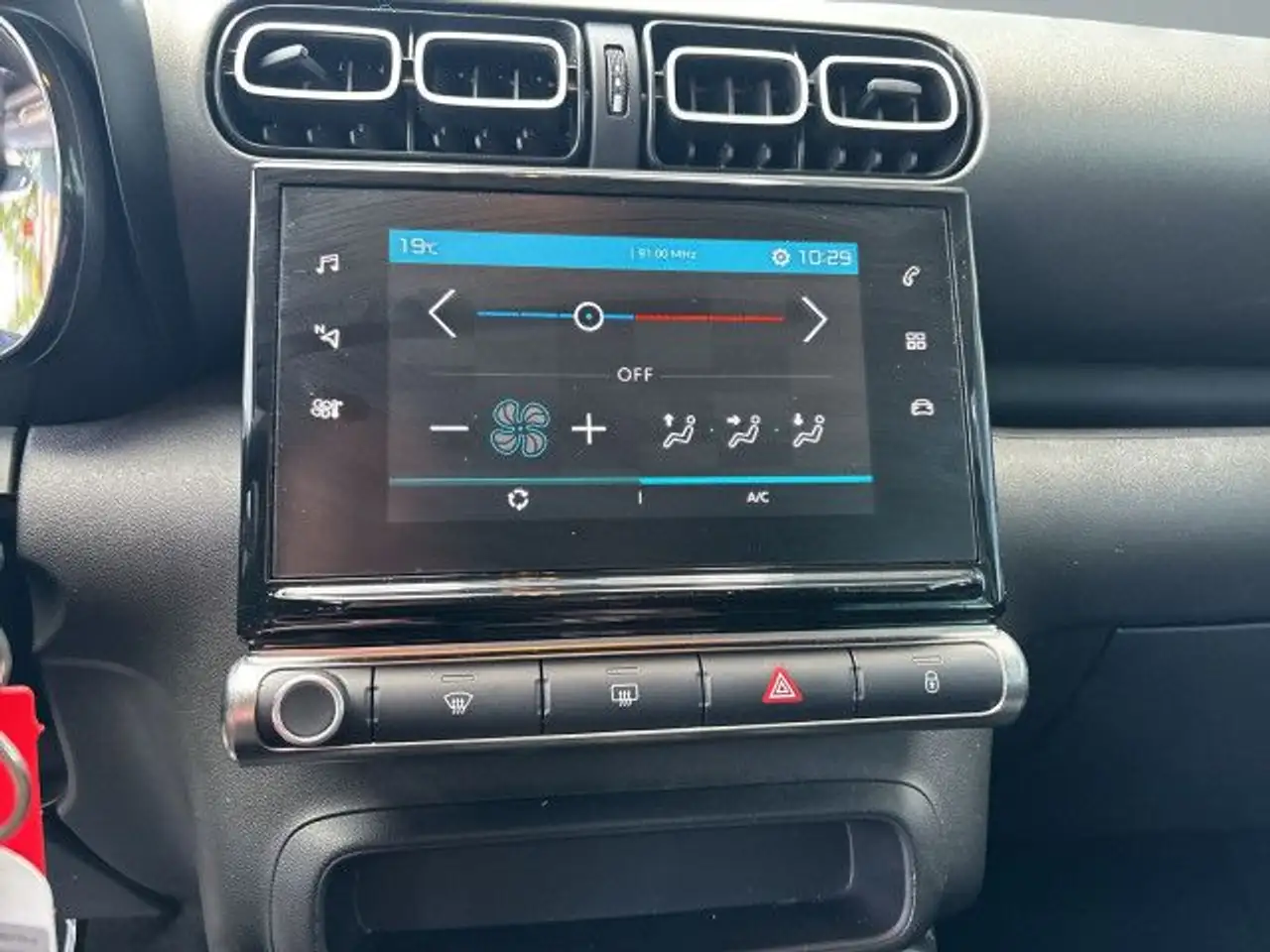 Citroen C3 Aircross PureTech 110 YOU LED CarPlay Bluetooth — Vehicle gallery 15