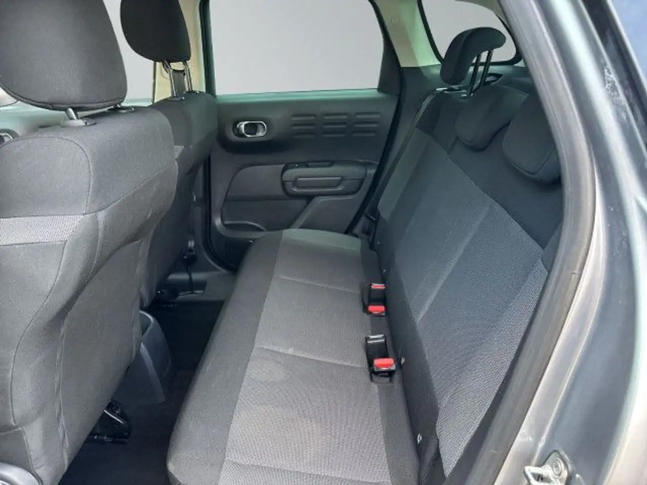 Citroen C3 Aircross PureTech 110 YOU LED CarPlay Bluetooth — Vehicle gallery 14
