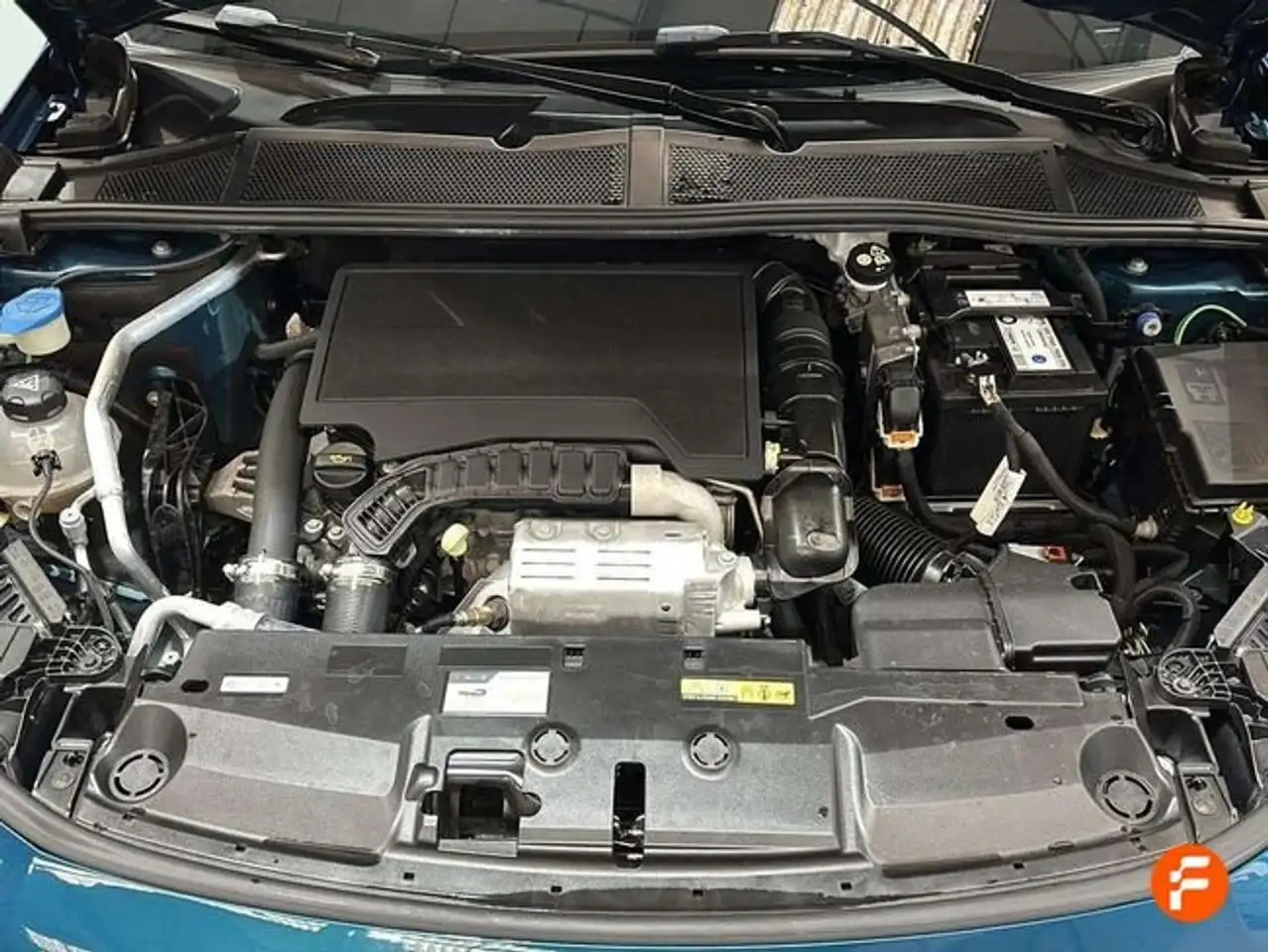 Peugeot 308 1.2 PureTech S&S Allure 130 — Galerie du véhicule 27
