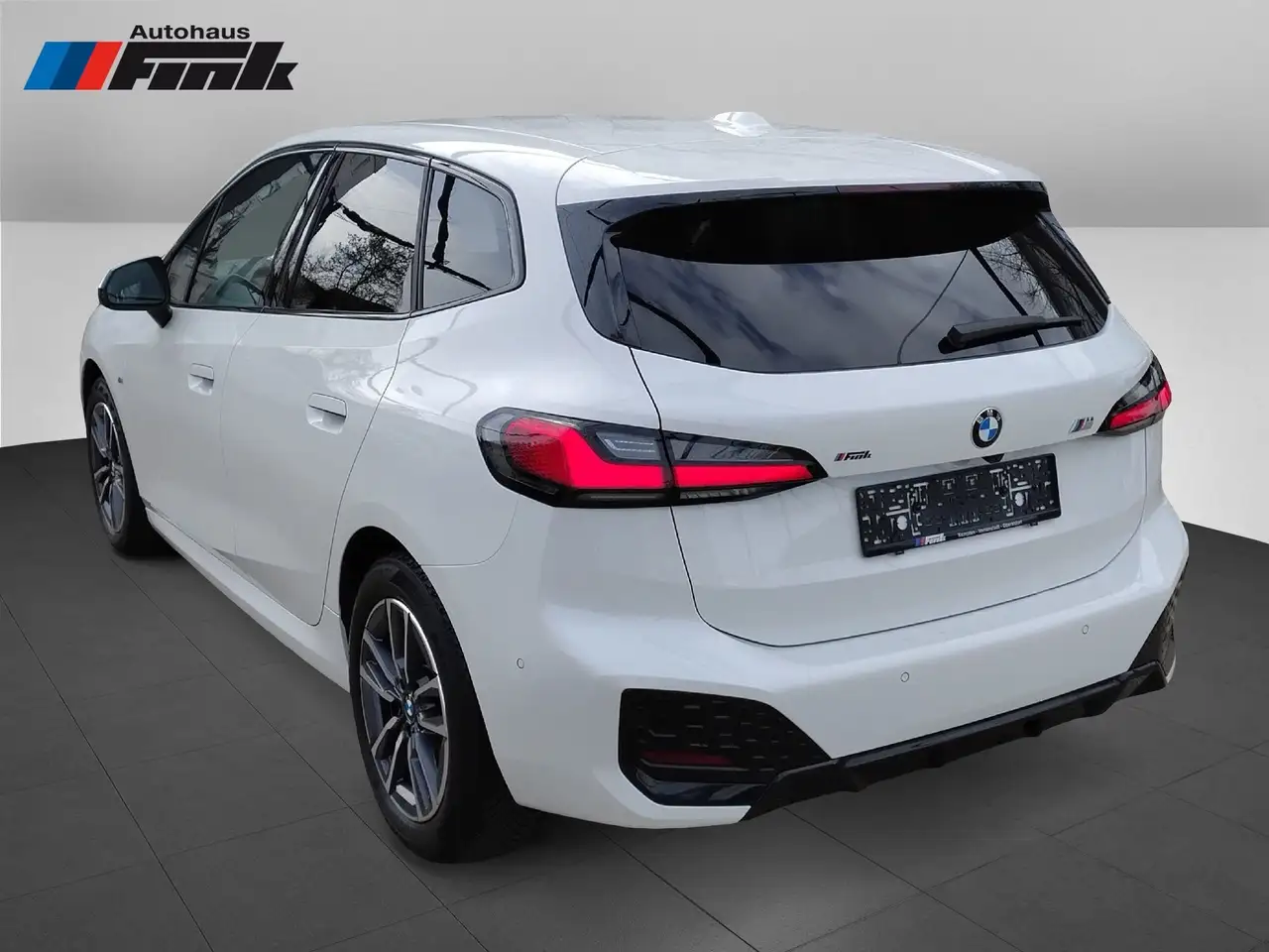 BMW 218 i Active Tourer M Sportpaket DAB LED RFK Shz — معرض صور السيارة 4