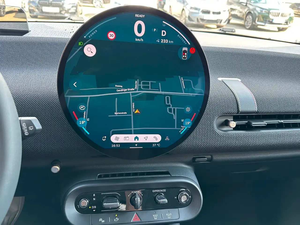MINI Cooper E Classic Trim +Park-Ass+RFK +AppleCP +An — معرض صور السيارة 18