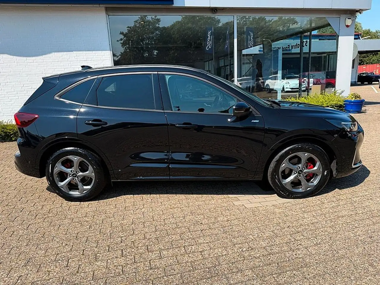 Ford Kuga ST-Line X FHEV ACC+ERGO+Memory+Matrix+360 — Galería del vehículo 12