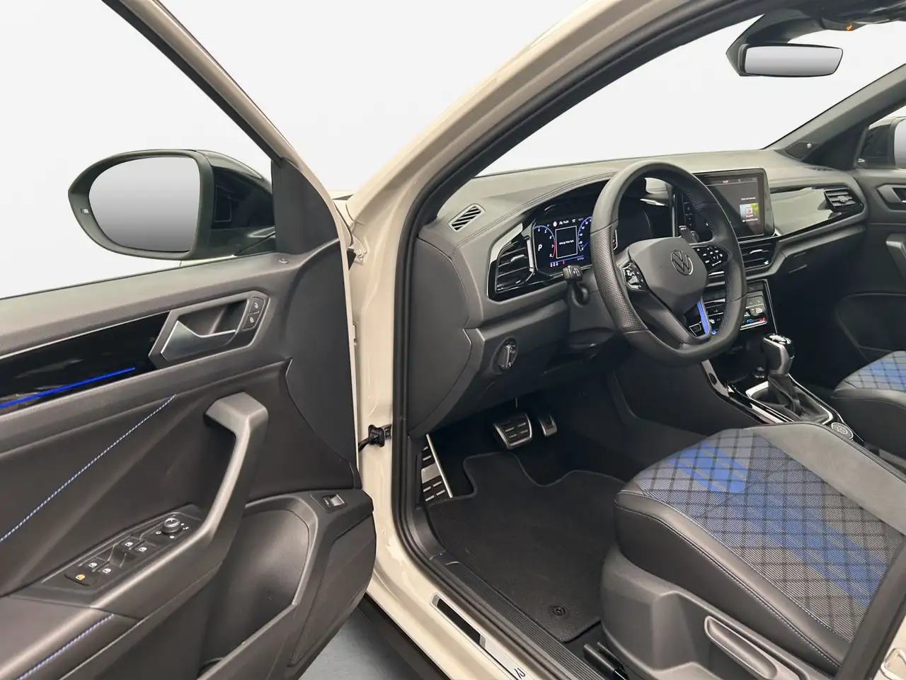 Volkswagen T-Roc R 4M 2.0 TSI *NAVI*BLACK-STYLE*AHK*KAM*BEA — Galerie du véhicule 17