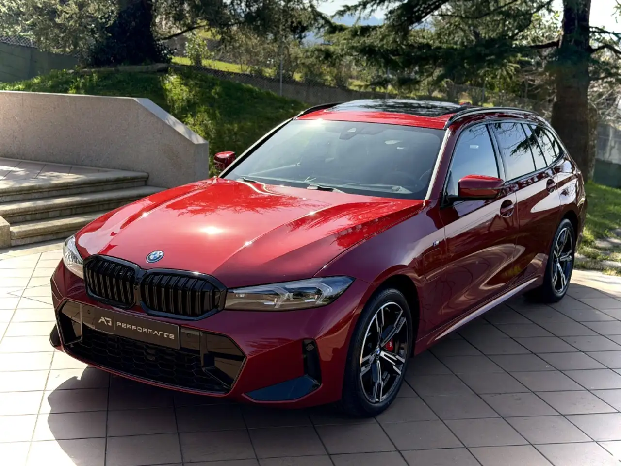 BMW 330 330e M Sport Pro — Vehicle gallery 12