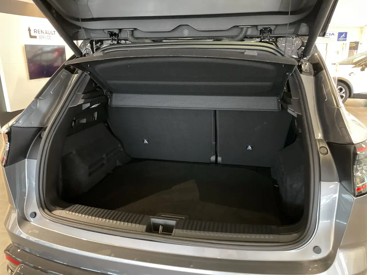 Renault Austral E-Tech Full Hybrid 200 Techno Esprit Alpine — معرض صور السيارة 15