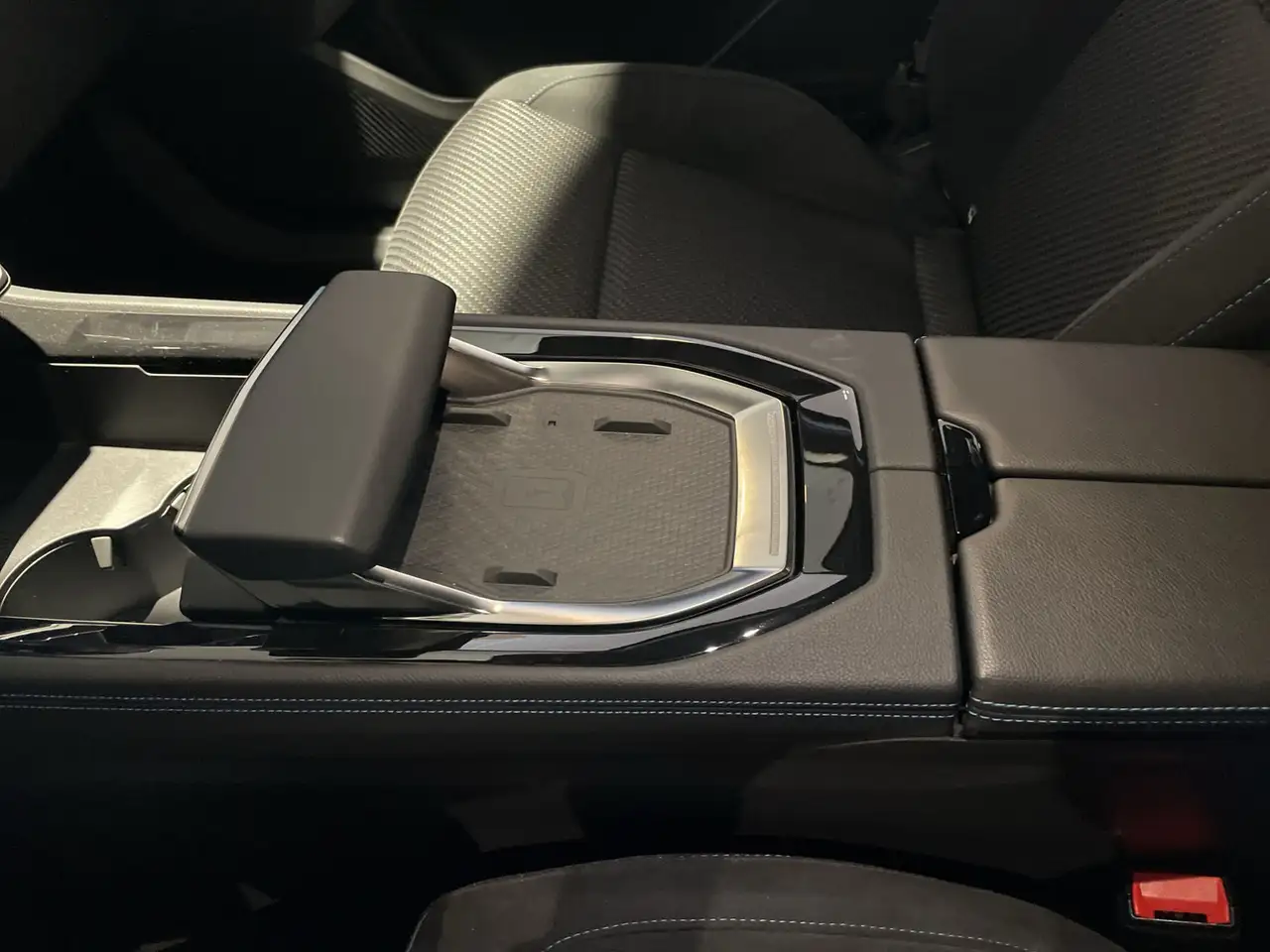 Renault Austral E-Tech Full Hybrid 200 Techno Esprit Alpine — معرض صور السيارة 12