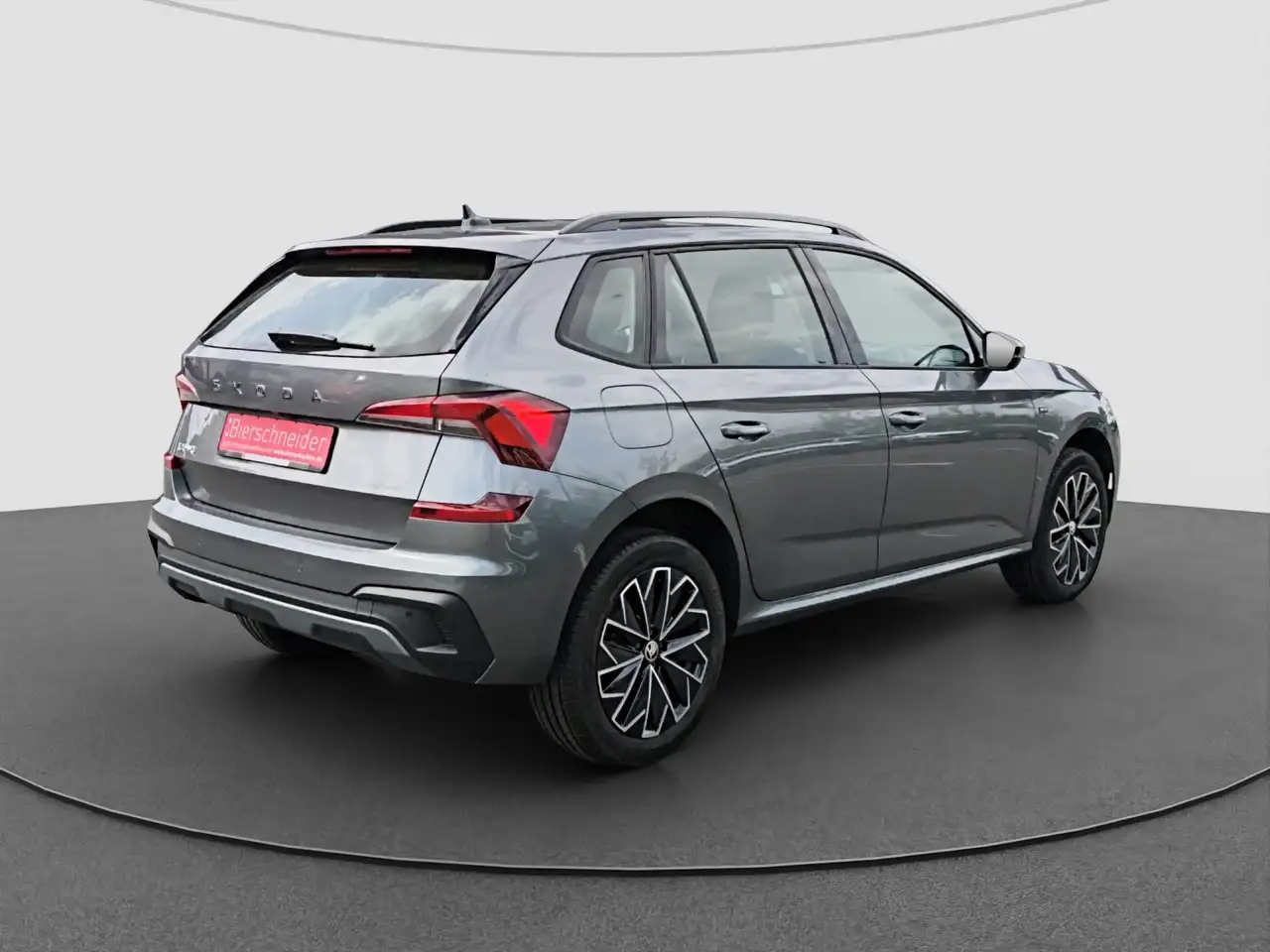 Skoda Kamiq 1.5 TSI Selection RFK MATRIX LED PDC SMART LINK — Vehicle gallery 9