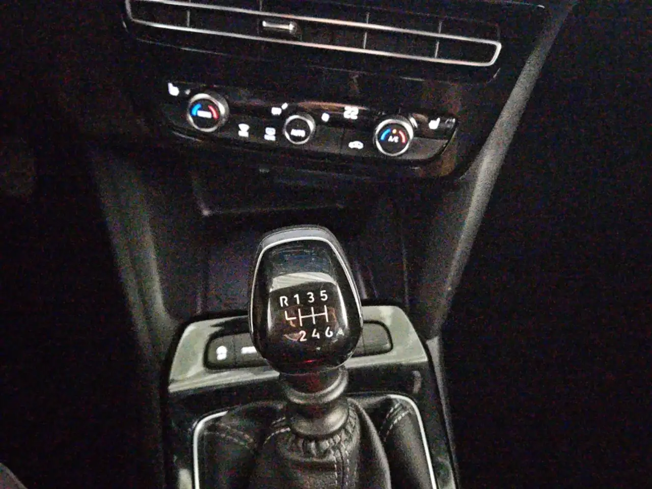 Opel Mokka GS Line Navi LED Apple CarPlay Android Auto Klimaa — Galerie du véhicule 14