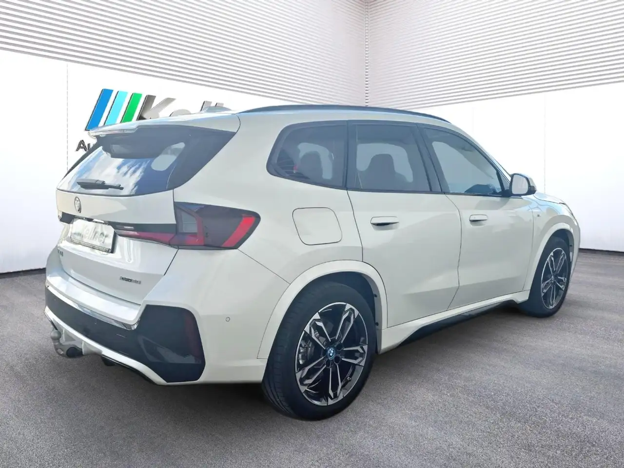 BMW iX1 xDr.30 M-Sport AHK+Harman&Kardon+Head-Up+360Cam+D — Galería del vehículo 6