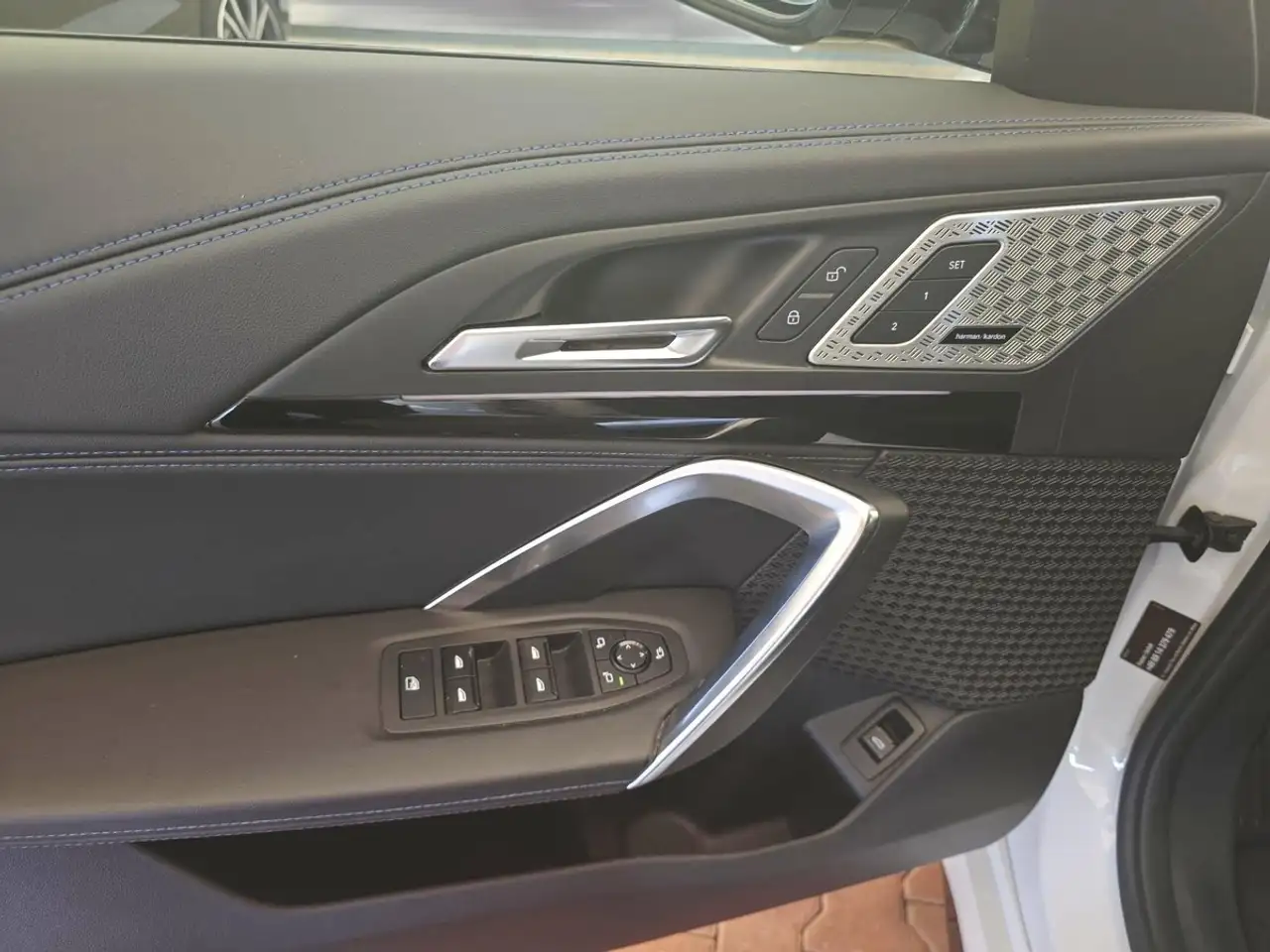 BMW iX1 xDr.30 M-Sport AHK+Harman&Kardon+Head-Up+360Cam+D — Galería del vehículo 13