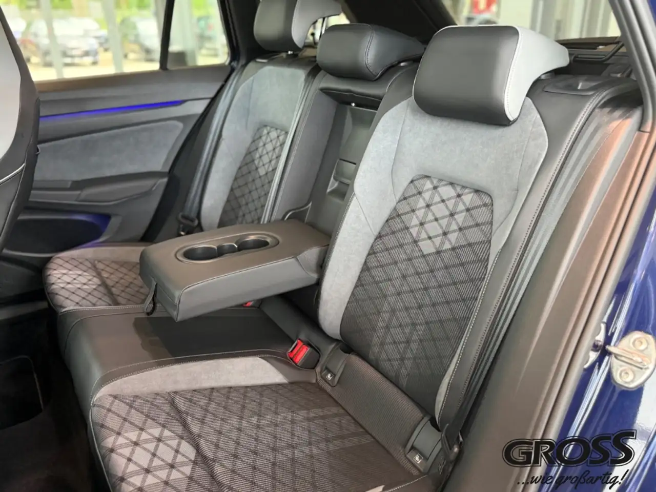 Volkswagen Golf VIII Variant R-Line eTSI 1.5 Automatik, 150 PS, Ne — معرض صور السيارة 10