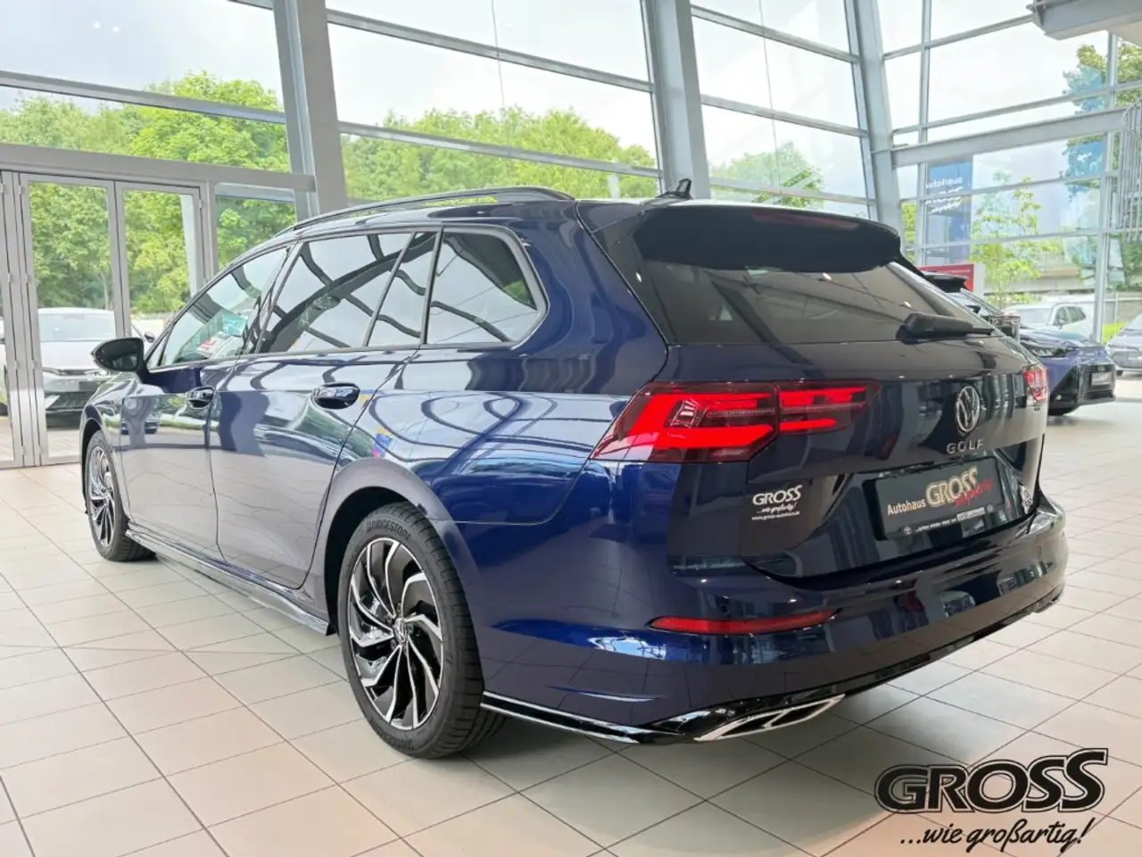 Volkswagen Golf VIII Variant R-Line eTSI 1.5 Automatik, 150 PS, Ne — معرض صور السيارة 7
