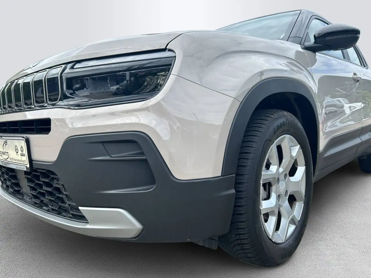 Jeep Avenger Altitude Electric — Vehicle gallery 3