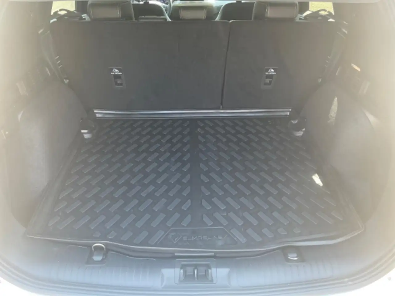 Ford Kuga PHEV 2.5 Duratec Titanium X SHZ AHK Kamera — معرض صور السيارة 13