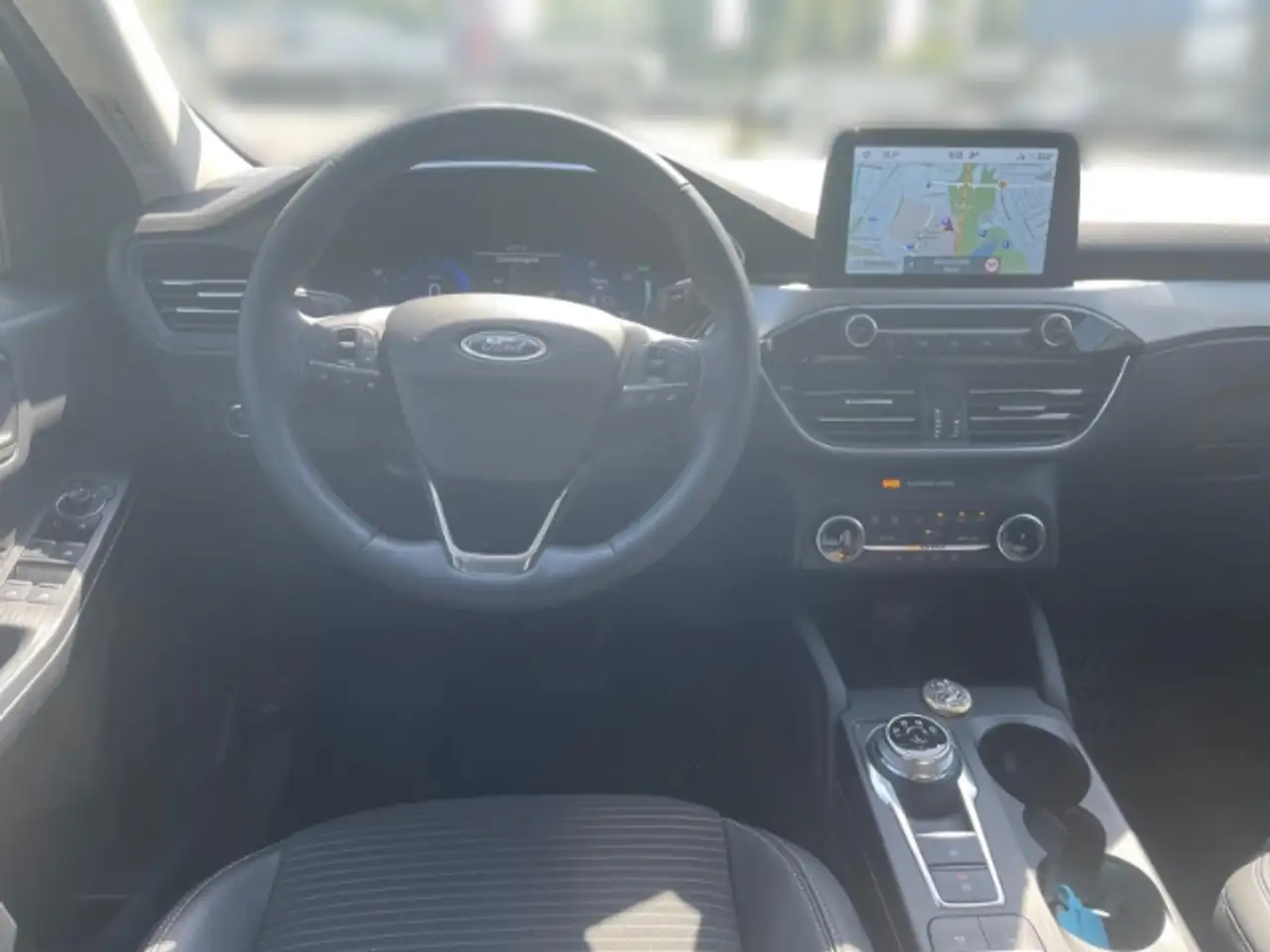 Ford Kuga PHEV 2.5 Duratec Titanium X SHZ AHK Kamera — معرض صور السيارة 11