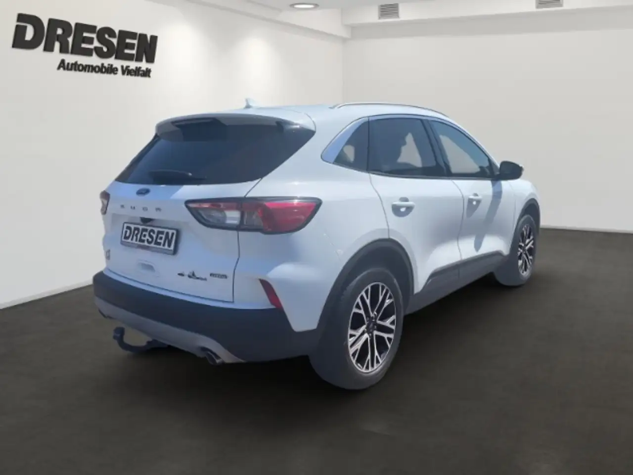 Ford Kuga PHEV 2.5 Duratec Titanium X SHZ AHK Kamera — معرض صور السيارة 4
