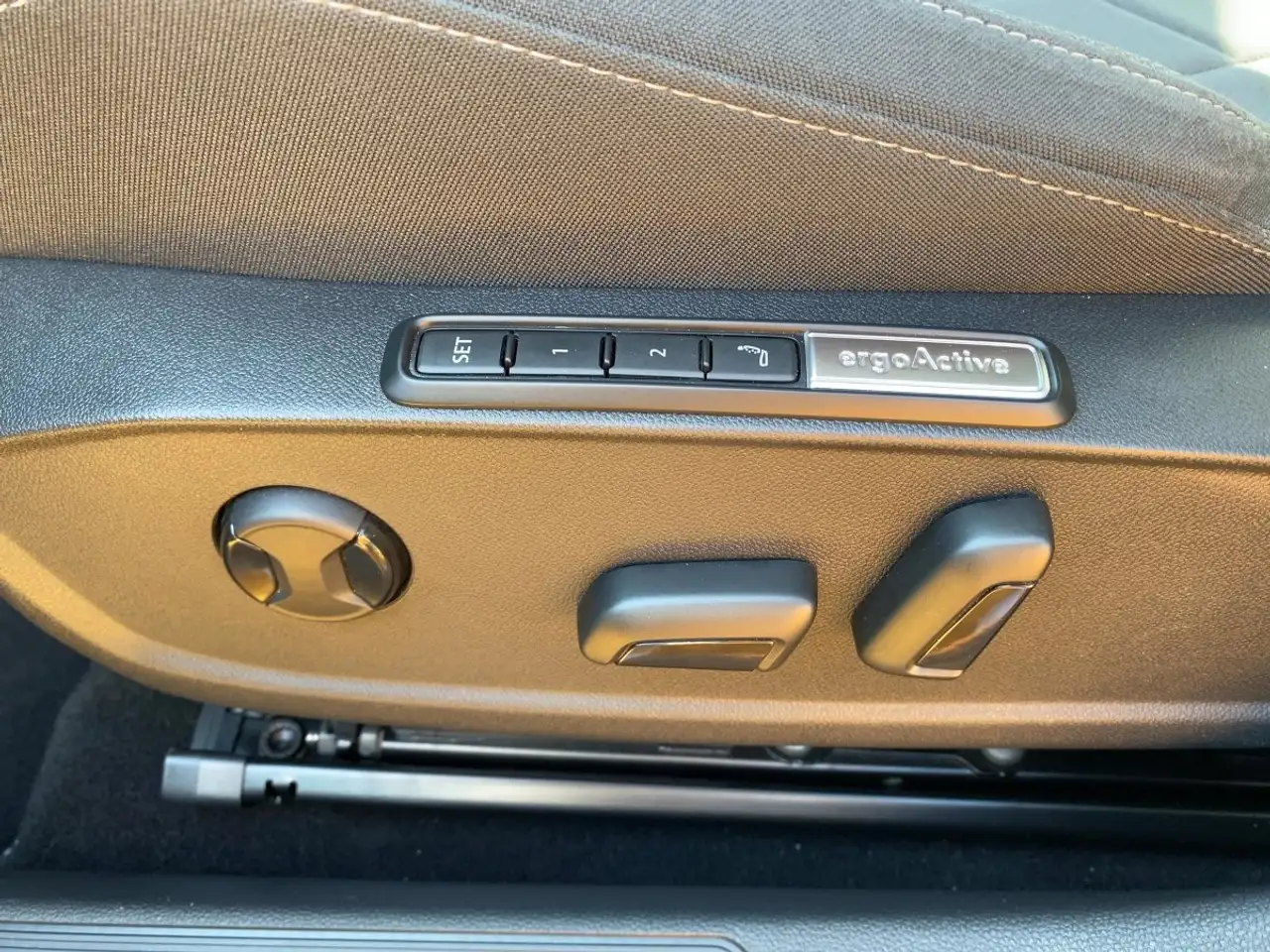 Volkswagen Golf VIII 1.5 TSI Style SHZ*RFK*ACC*LED*Navi*SHZ — Galerie du véhicule 9