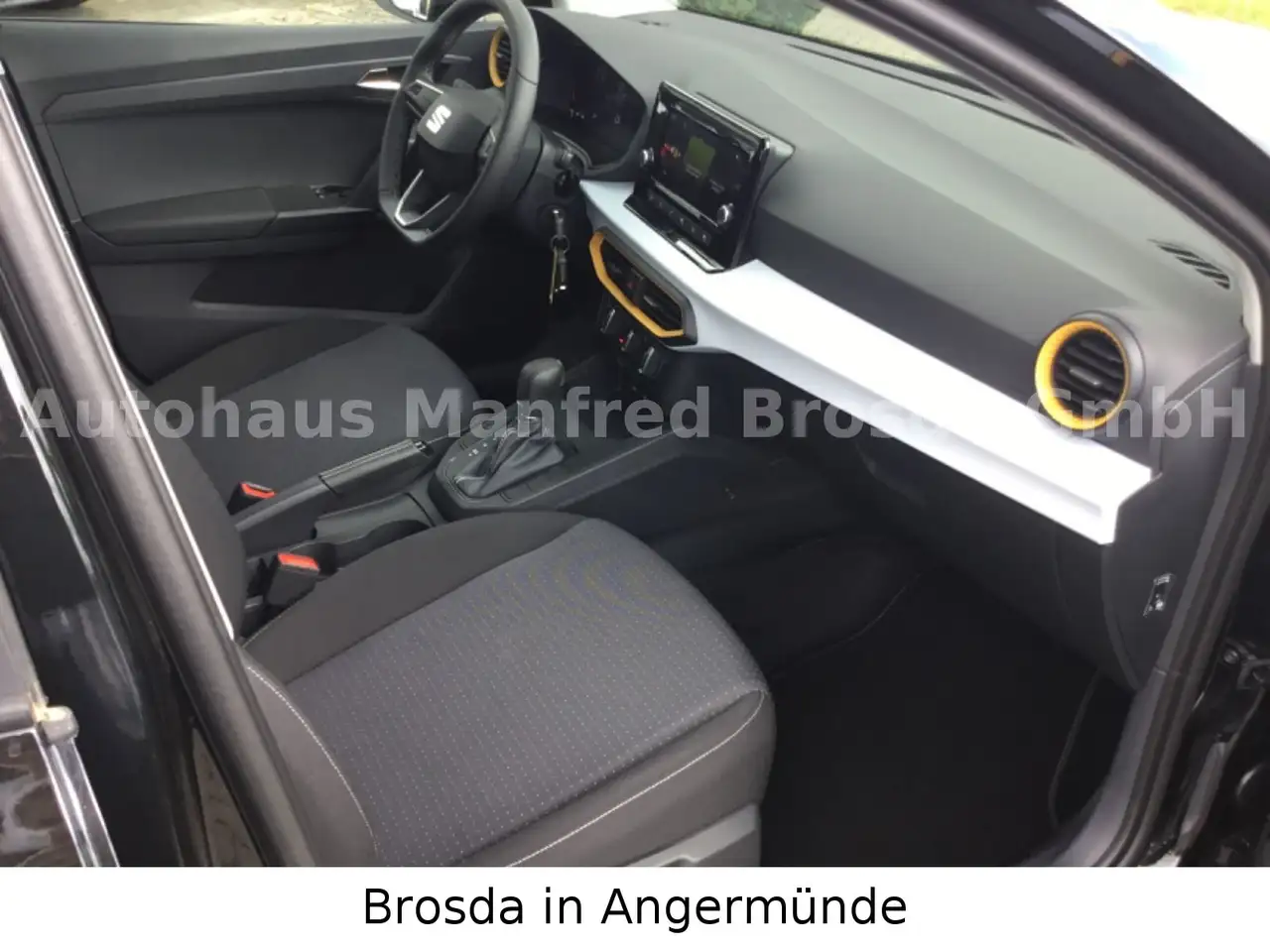 SEAT Ibiza Style mit 25% Rabatt GJR — معرض صور السيارة 7