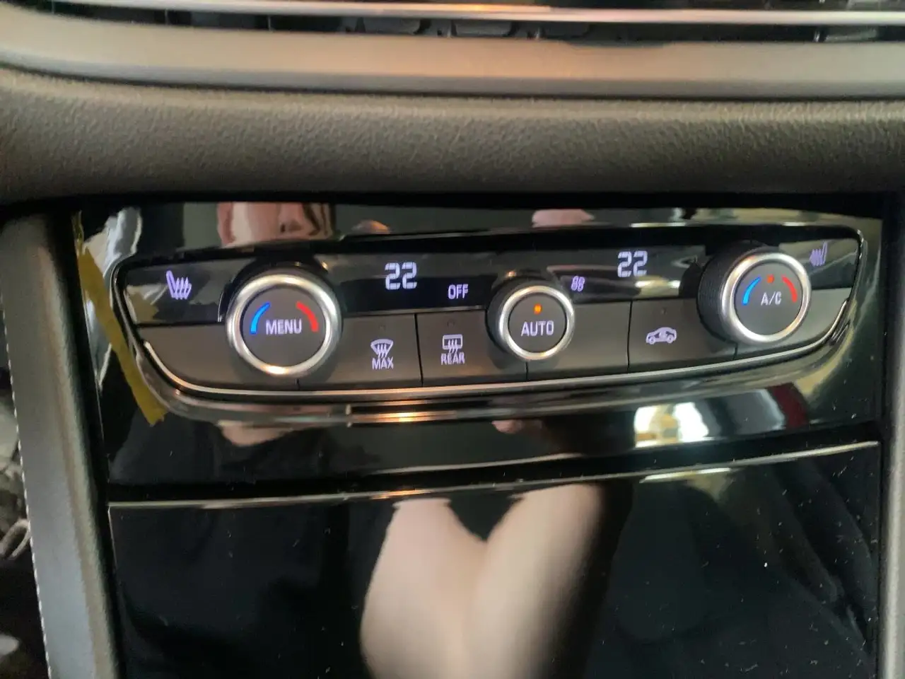 Opel Grandland 1.2 Turbo GS Line ACC+Navi+SHZ+Kam. — Galería del vehículo 16