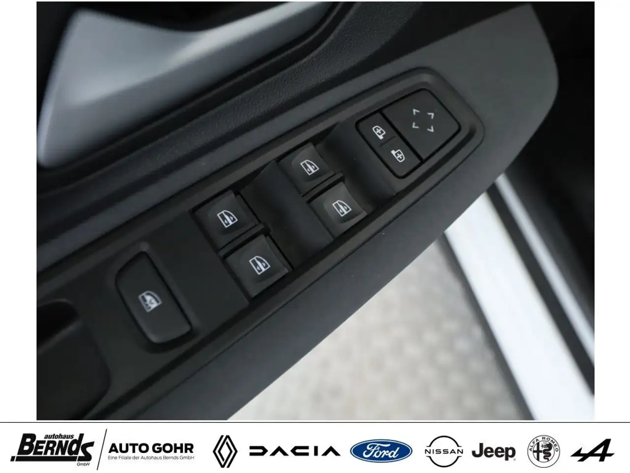 Dacia Jogger TCe 110 7-Sitzer Extreme+ KLIMAUTOM. NAVIG. PDC — Galerie du véhicule 14