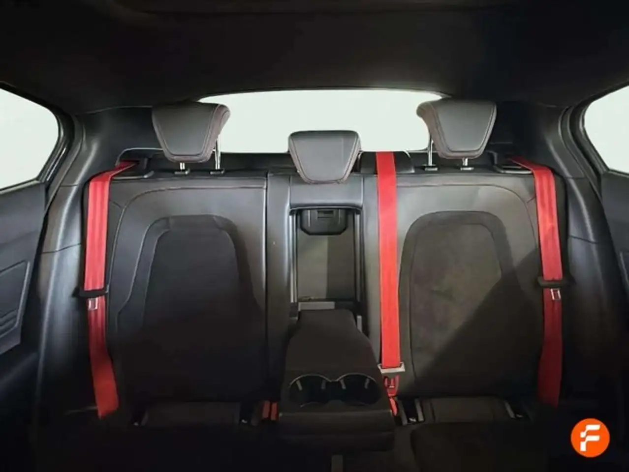 Ford Focus 2.3 Ecoboost ST Edition — Vehicle gallery 30
