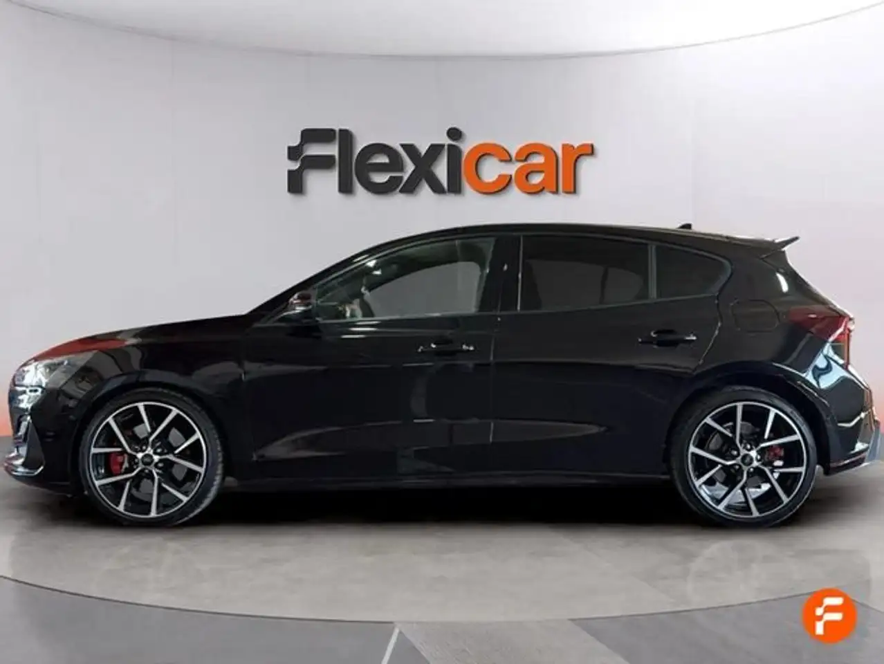 Ford Focus 2.3 Ecoboost ST Edition — Vehicle gallery 4