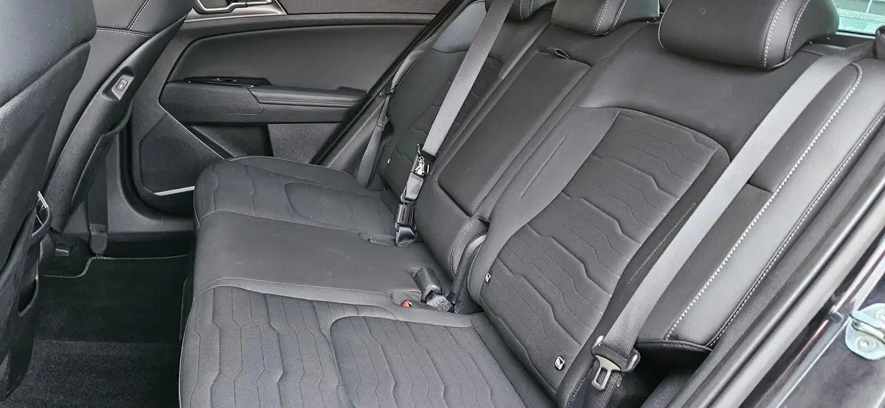 Kia Sportage Spirit NAVI DIG. COCKPIT SHZ LHZ KAMERA — Galería del vehículo 7
