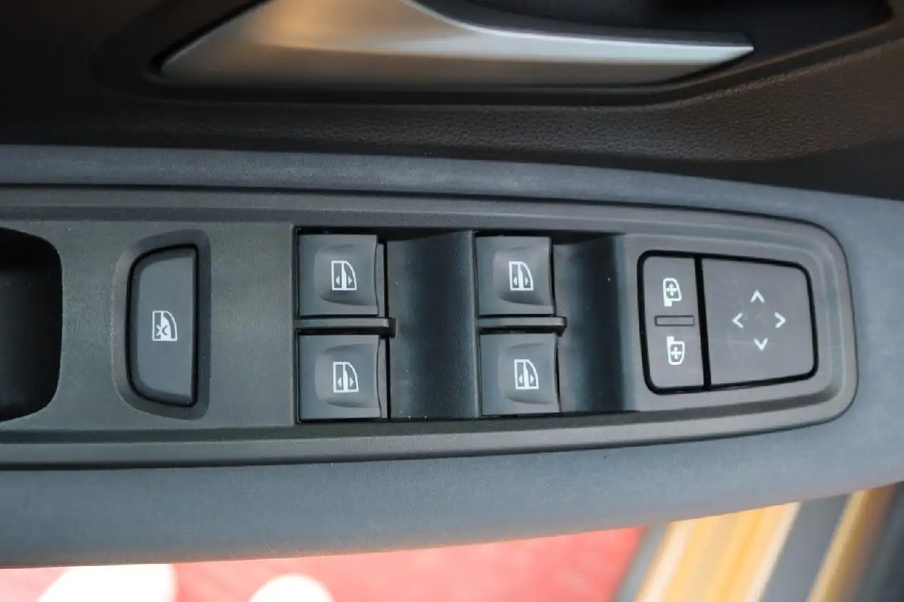 Dacia Sandero Stepway Extreme+ TCE 110-KAMERA-SHZ-KLIMA-NAVI — Galerie du véhicule 10